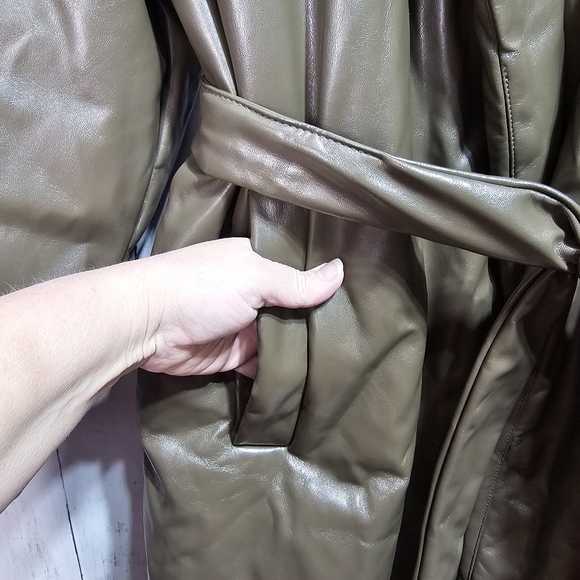 NWOT ASOS Design Women's Leather Look Longline Puffer Dark Olive Green Size 14 - Picture 3 of 8